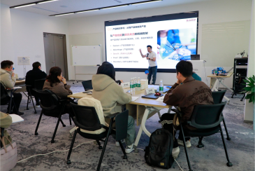 Hogyan készíti fel a Yitailock csapatát az intelligensebb értékesítésre és az erősebb piaci jelenlétre?